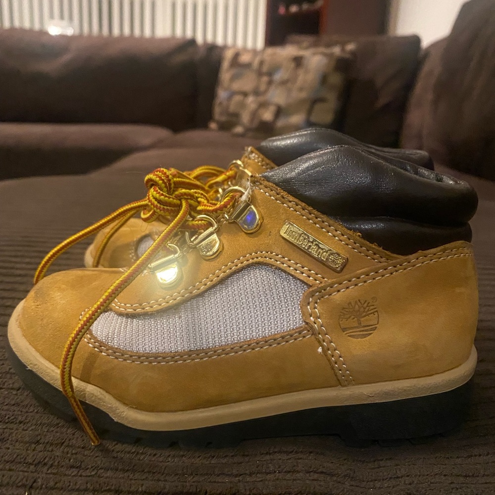 Boys timberlands